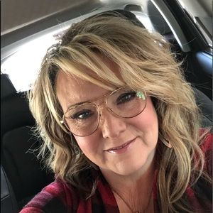 Meet your Posher, Sherrie